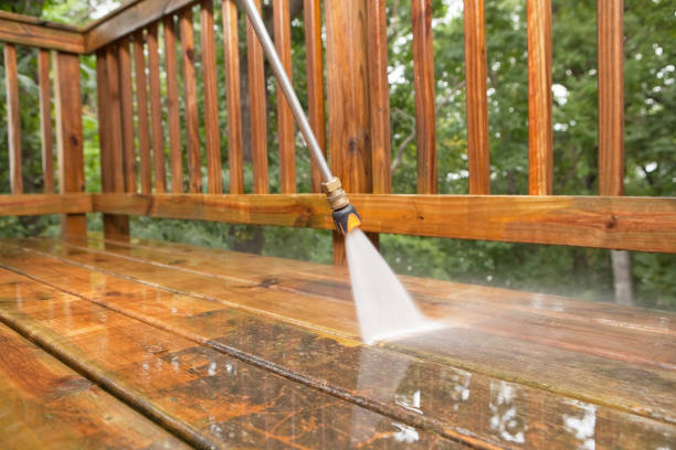 Deck Cleaning Services in Loretto, TN